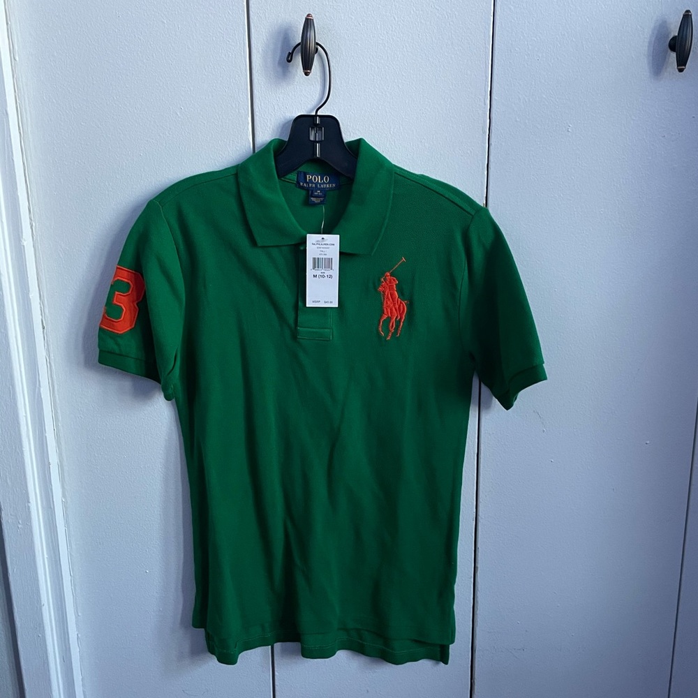 Green polo T shirt